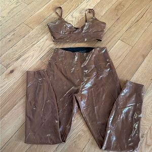Good American Vinyl Shine Leggings & Bralette Set – Brown – Size 4